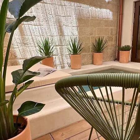 בית הארחה Casa Siesta 3*